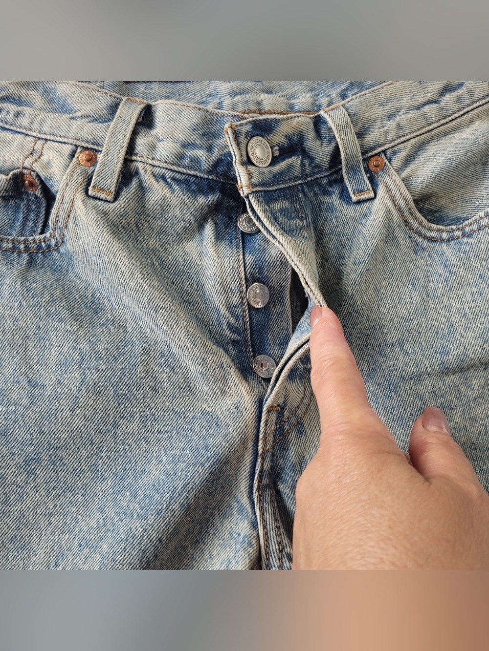 ✅ Levi’s classic 501 90s Light Wash Straight Leg Jeans size 27 - Picture 7 of 12